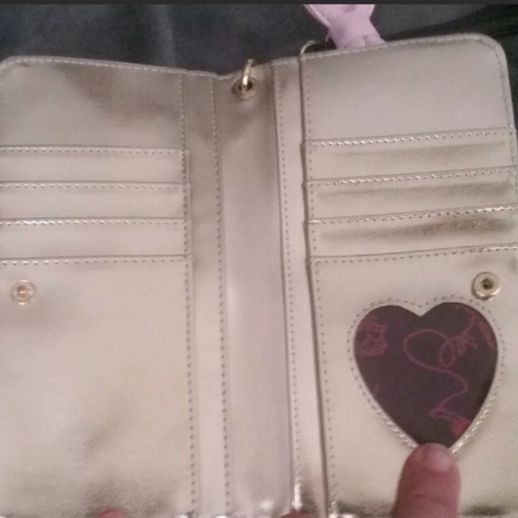 **SOLD**Betsey Johnson wallet - Picture 4 of 6